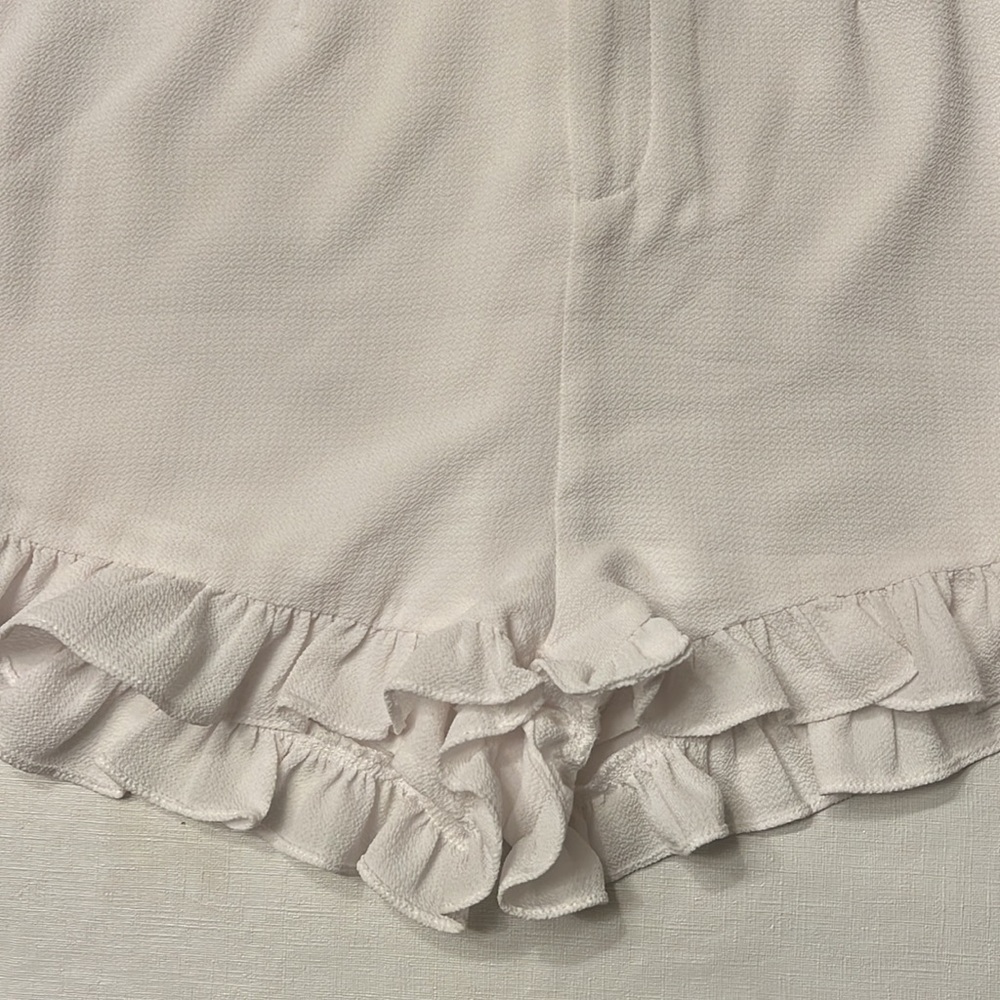 Superdown White Ruffle Short Set - Picture 10 of 13